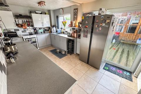 24 Dorking Walk, Corby, NN18 9JN