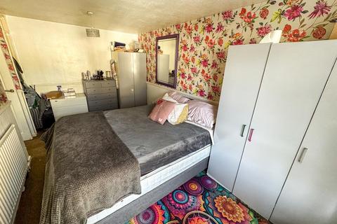 24 Dorking Walk, Corby, NN18 9JN