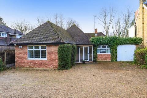 2 bedroom bungalow to rent, Leatherhead Road, Oxshott, Leatherhead, Surrey, KT22