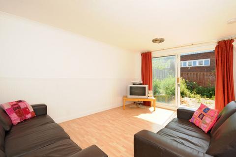 3 bedroom house to rent, Cornelia Street London N7