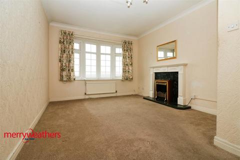 2 bedroom flat for sale, Scarborough Farm Court, High Street, Maltby, Rotherham