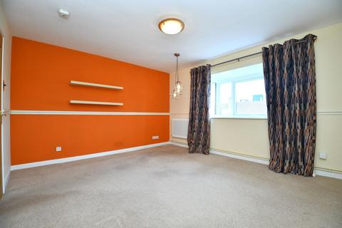 undefined, Canterbury Gardens, Squires Court, M5