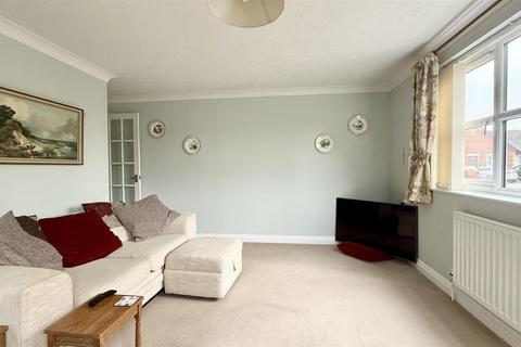 2 bedroom retirement property for sale, Great Field Gardens, Braunton EX33