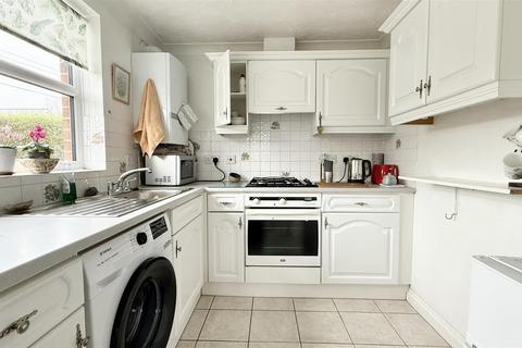 2 bedroom retirement property for sale, Great Field Gardens, Braunton EX33