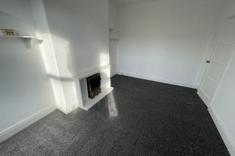 2 bedroom terraced house to rent, Hildesley Road, Douglas, IM2 5AZ