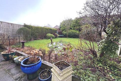 7 Elm Close, Leek, ST13 8HT