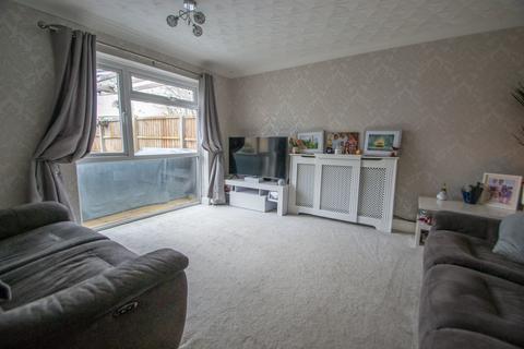 3 bedroom end of terrace house for sale, Cambridge Close, Haverhill, Suffolk