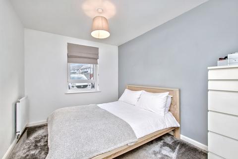 Flat 3, 1 Fells Way, Edinburgh, EH17 8TZ