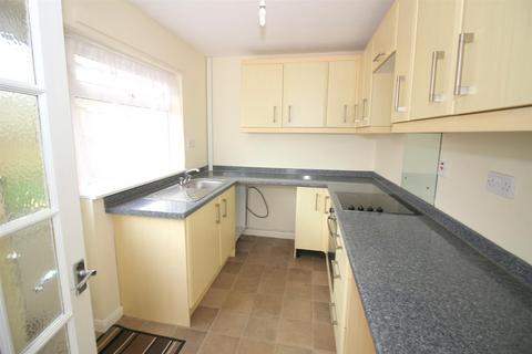 2 bedroom semi-detached bungalow to rent, Ridgeway, Saltash