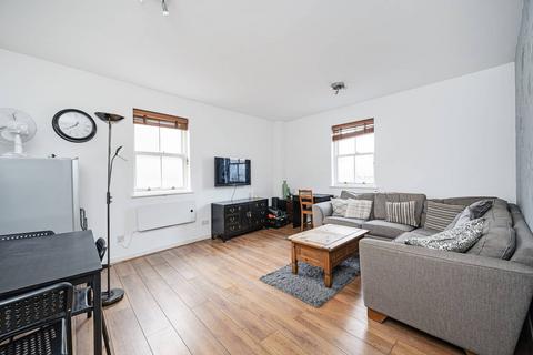 3 bedroom flat for sale, Cavell Street, Whitechapel, London, E1