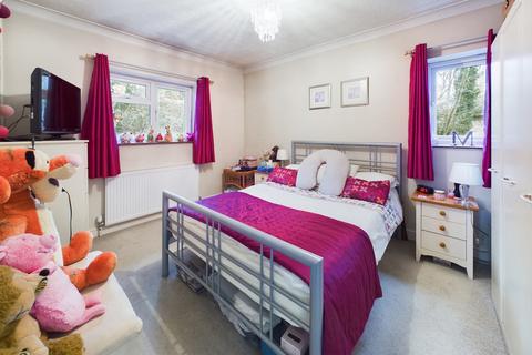 1 bedroom maisonette for sale, Greenhill Court Beechfield Road, Boxmoor, HP1