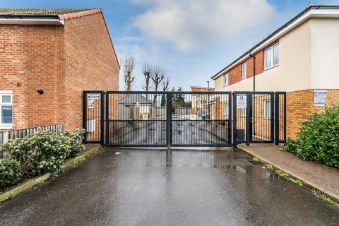 undefined, Thornton Close, Leatherhead, Surrey, KT22