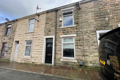 2 bedroom terraced house to rent, Lee Street, Accrington