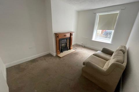 2 bedroom terraced house to rent, Lee Street, Accrington