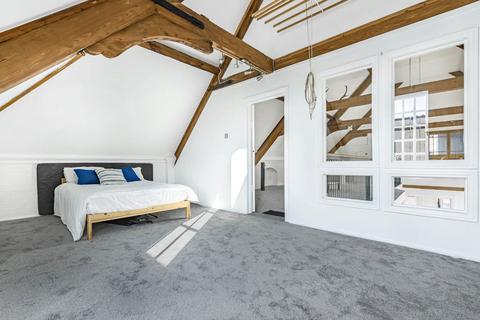 3 bedroom apartment to rent, Searles Road, London, SE1