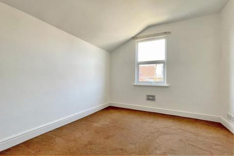 2 bedroom flat to rent, Sturdon Road, Bristol BS3