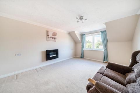 2 bedroom retirement property for sale, Lightwater,  Surrey,  GU18