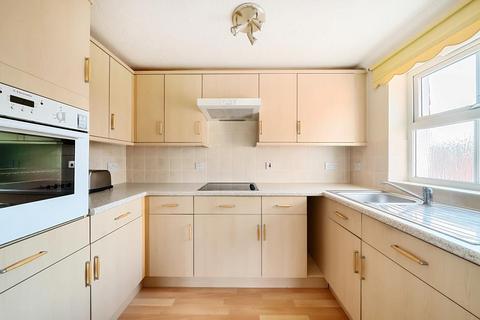 undefined, Lightwater,  Surrey,  GU18