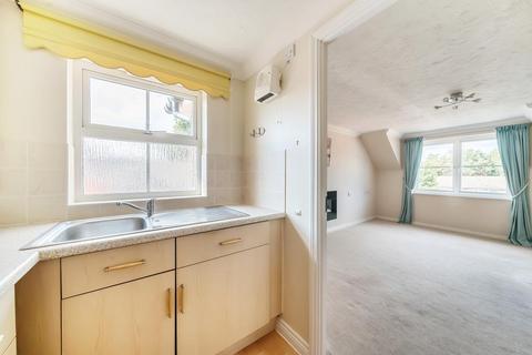 undefined, Lightwater,  Surrey,  GU18