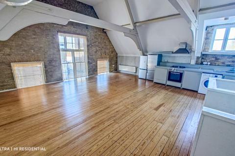 3 bedroom apartment for sale, Schoolhouse Yard, Bloomfield Road, London, Greater London, SE18