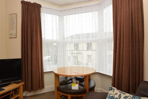 1 bedroom flat for sale, CENTRAL RYDE