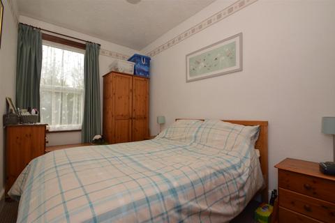 1 bedroom flat for sale, CENTRAL RYDE