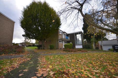 GROUND FLOOR FLAT CLOSE TO PRESTON ROAD