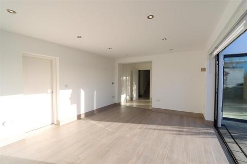 2 bedroom house to rent, La Rue Du Pontlietaut, Jersey JE2