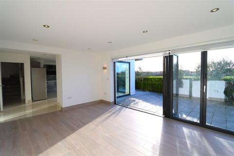 2 bedroom house to rent, La Rue Du Pontlietaut, Jersey JE2