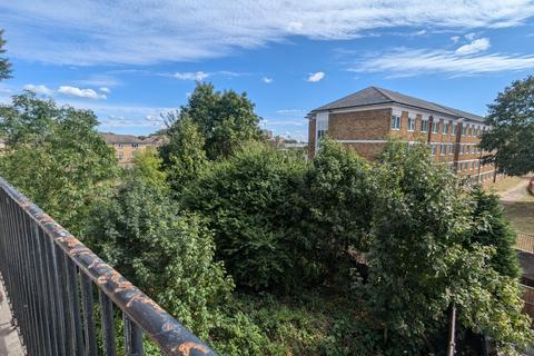 3 bedroom maisonette for sale, Crescent Rise, London N22