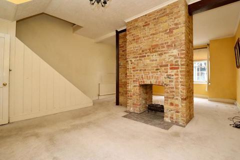 3 bedroom end of terrace house for sale, King Street, Sandwich, Kent, CT13 9BL