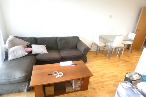 3 bedroom apartment to rent, Parkview Apartments Chrisp Street, London E14