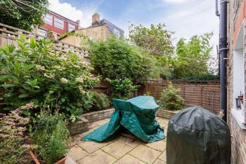 2 bedroom maisonette for sale, Daphne Street, Earlsfield