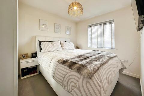 7 Gypsy Moth Lane, Kingswood, Hull, HU7 3LQ