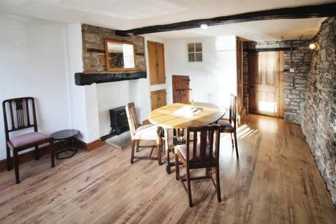 2 bedroom cottage for sale, Main Street, Leeds LS25