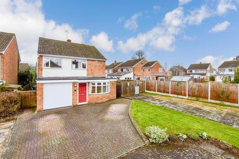 4 bedroom detached house for sale, Haste Hill Close, Boughton Monchelsea, Maidstone, Kent