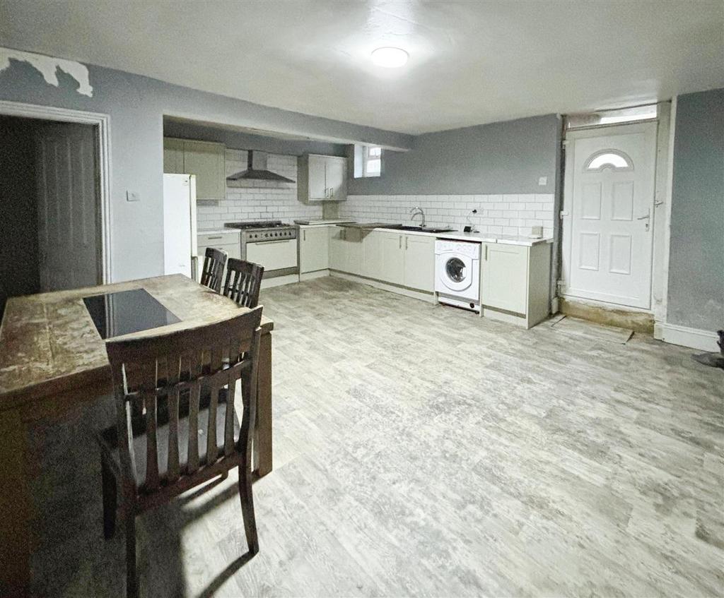 Dining Kitchen
