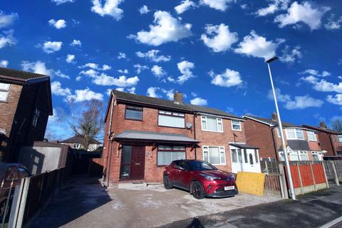 3 bedroom semi-detached house to rent, Angus Avenue, Leigh, WN7