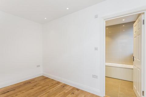 1 bedroom flat to rent, Woodstock Grove, London, W12