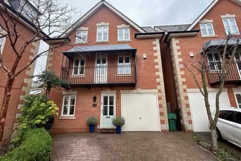 3 bedroom detached house to rent, Chancery Mews, Bromsgrove, Worcestershire, B60