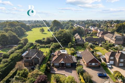 10 Worthing Road, East Preston, Littlehampton, BN16 1AZ