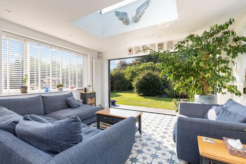 10 Worthing Road, East Preston, Littlehampton, BN16 1AZ