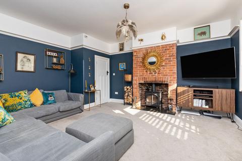 10 Worthing Road, East Preston, Littlehampton, BN16 1AZ