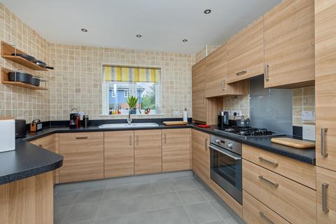 2 bedroom end of terrace house for sale, Beechlands Close, East Preston, BN16