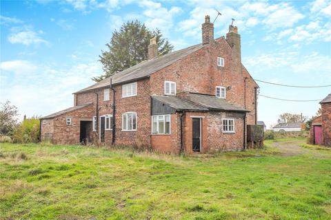 Farm for sale, Cryers Lane, Thornton-Le-Moors, Nr Chester, Cheshire, CH2