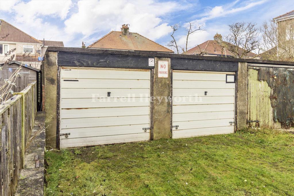 Garages 3