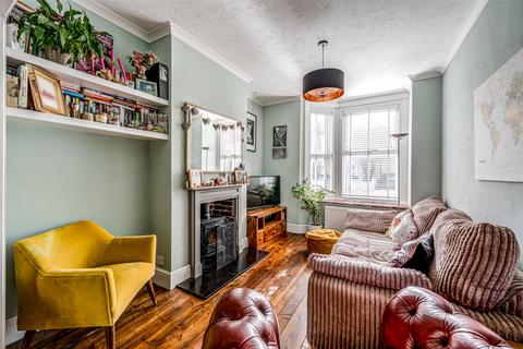 97 Becket Road, Worthing, BN14 7EU