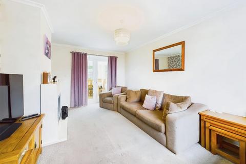 7 Bentley Close, Baildon, Shipley, BD17 5LU