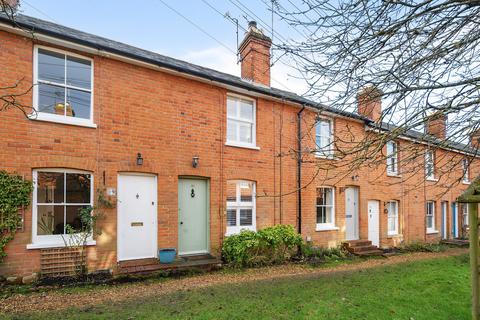 3 bedroom terraced house for sale, Hartley Wintney RG27