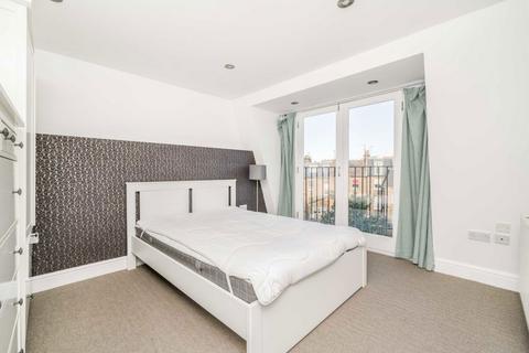 3 bedroom flat to rent, Poplar Grove, London W6